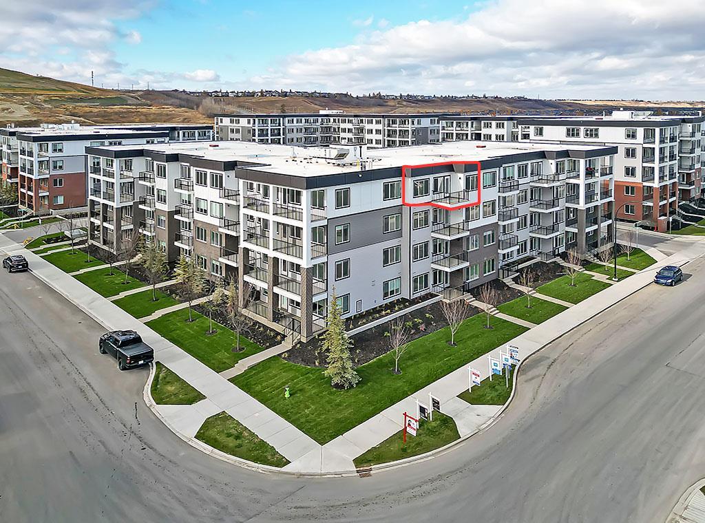 Picture of 4407, 111 Wolf Creek Drive SE, Calgary Real Estate Listing