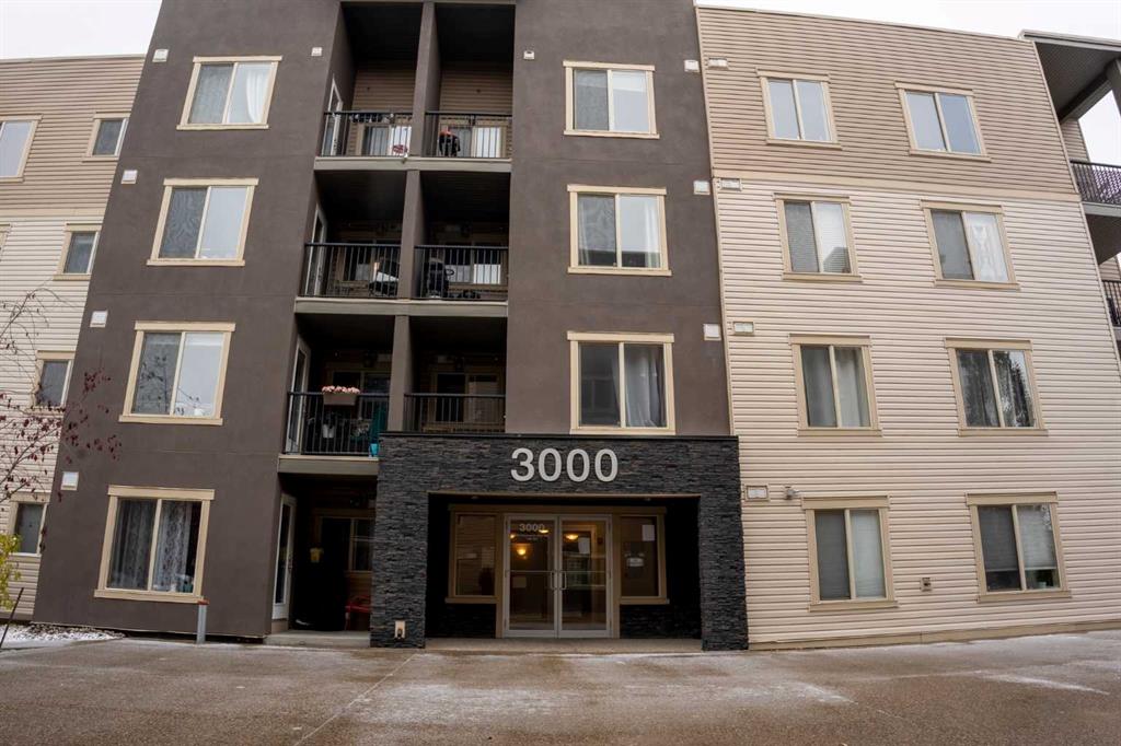 Picture of 3205, 403 Mackenzie Way SW, Airdrie Real Estate Listing