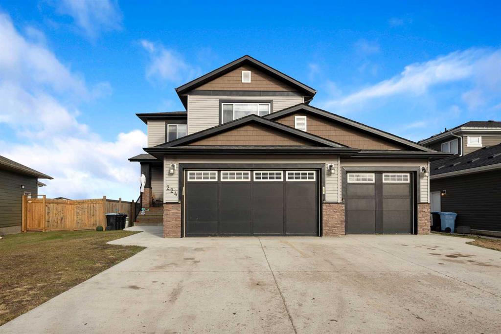 Picture of 224 Beaverlodge Close , Fort McMurray Real Estate Listing