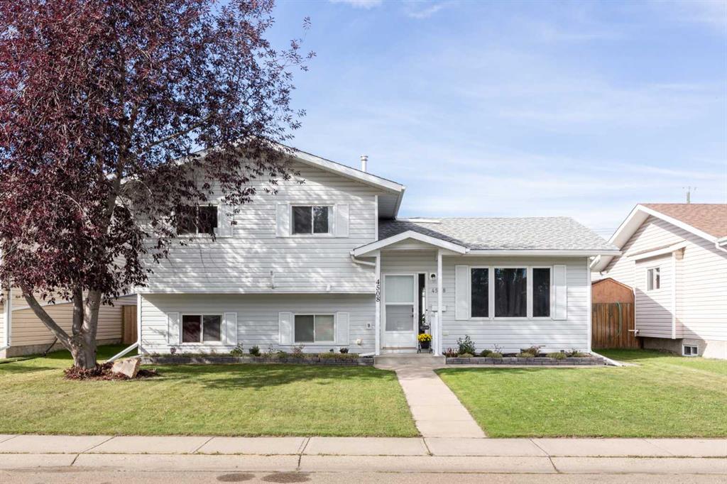 Picture of 4508 43 Street , Sylvan Lake Real Estate Listing