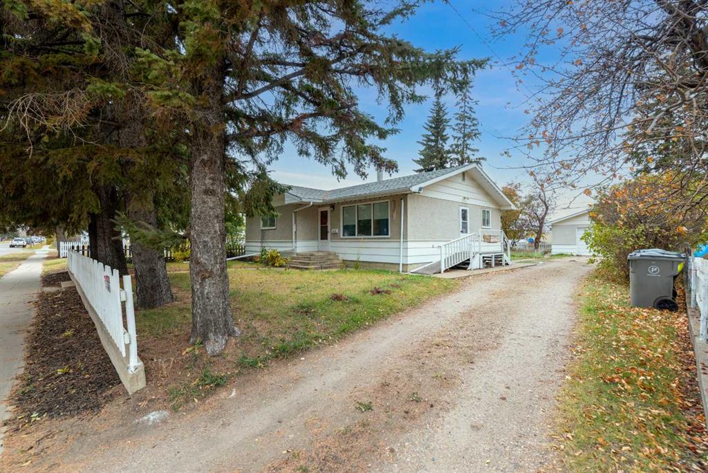 Picture of 4528 49 Street , Lloydminster Real Estate Listing