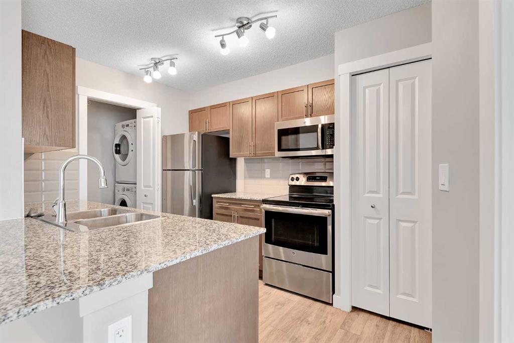 Picture of 508, 10 Kincora Glen Park NW, Calgary Real Estate Listing