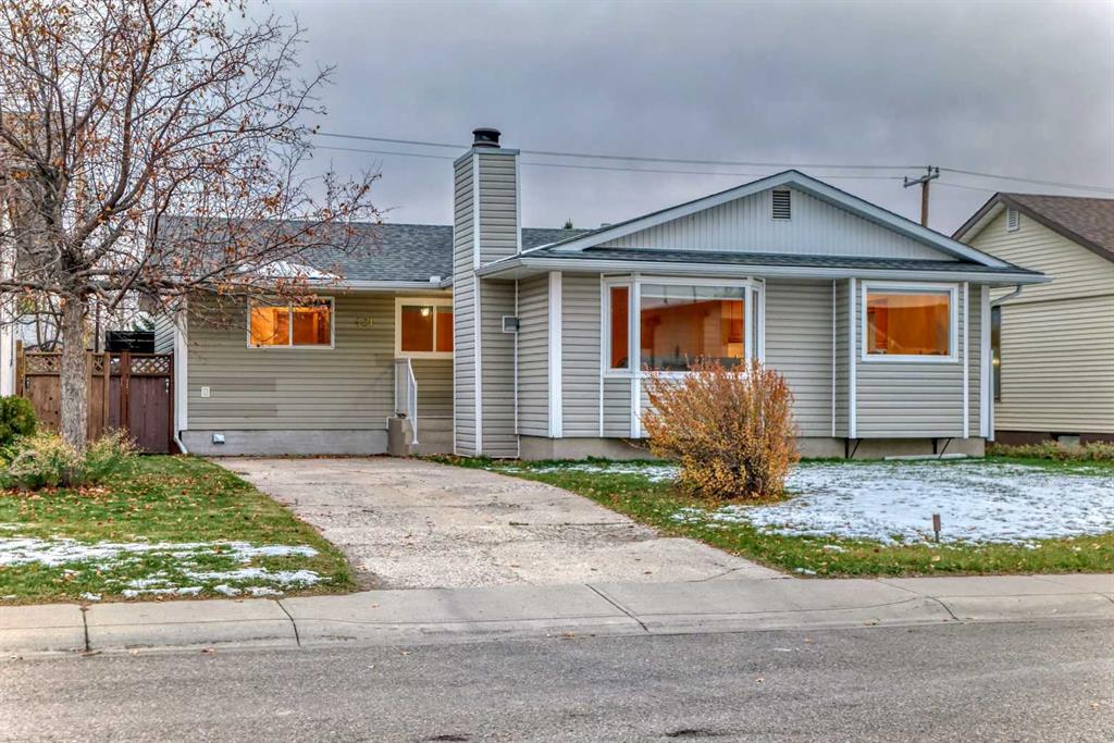 Picture of 421 1 Avenue SE, Airdrie Real Estate Listing