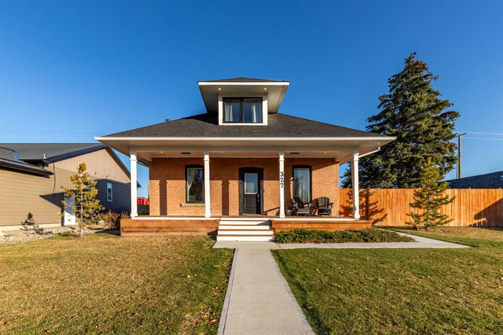 Picture of 327 22 Street , Fort Macleod Real Estate Listing