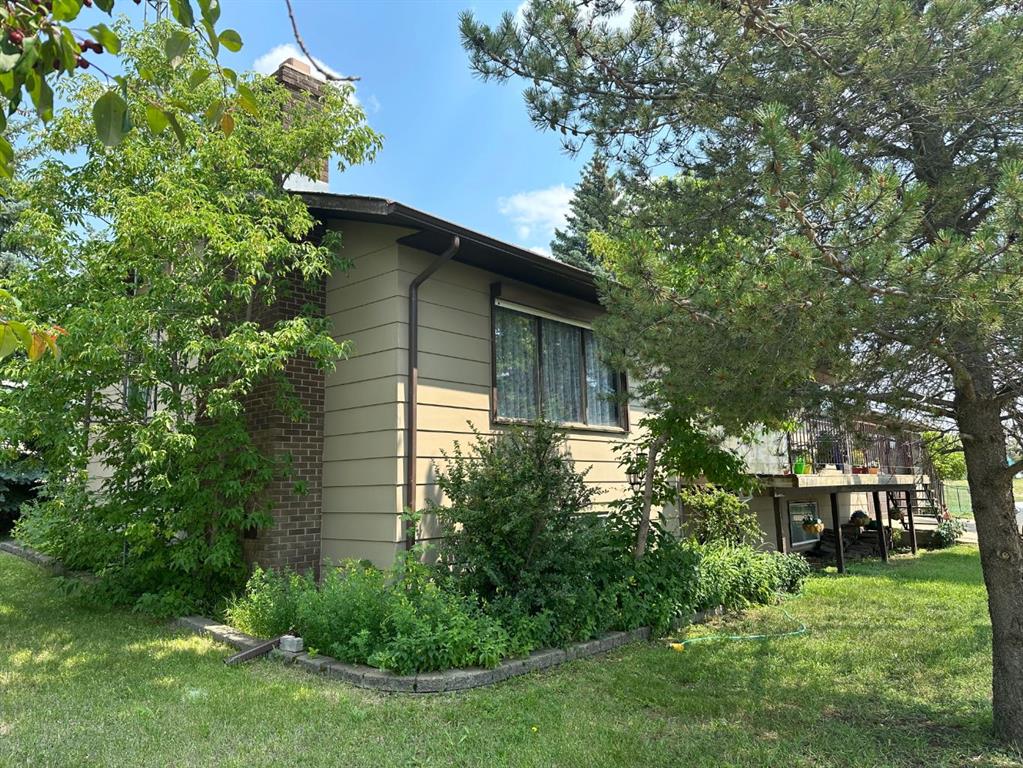 Picture of 4803 47 Street , Hardisty Real Estate Listing