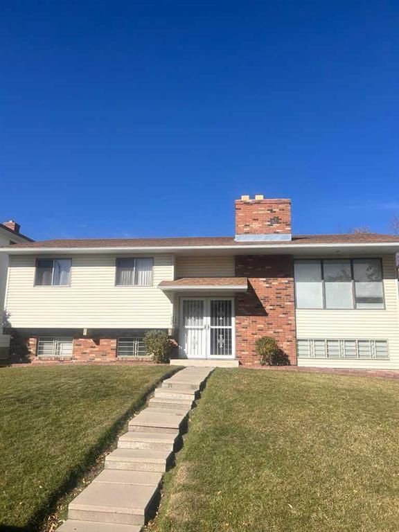 Picture of 1339 56 Avenue NW, Calgary Real Estate Listing