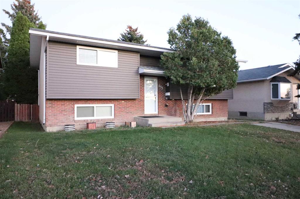 Picture of 633 6 Street SE, Redcliff Real Estate Listing