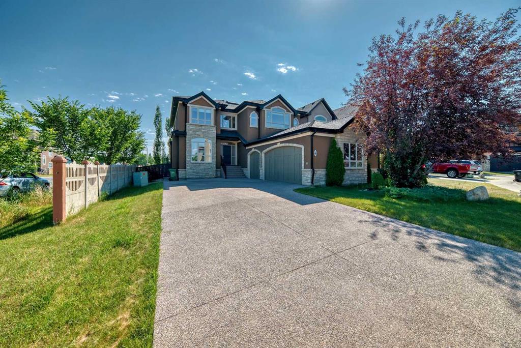 Picture of 4 Rockcliff Point NW, Calgary Real Estate Listing