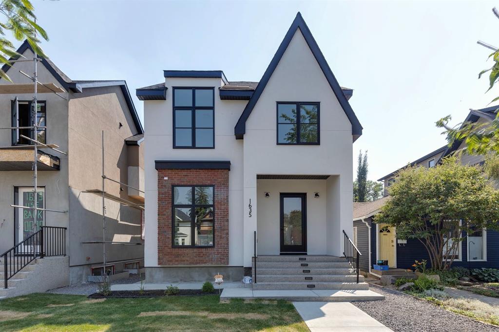 Picture of 1635 Bowness Road NW, Calgary Real Estate Listing