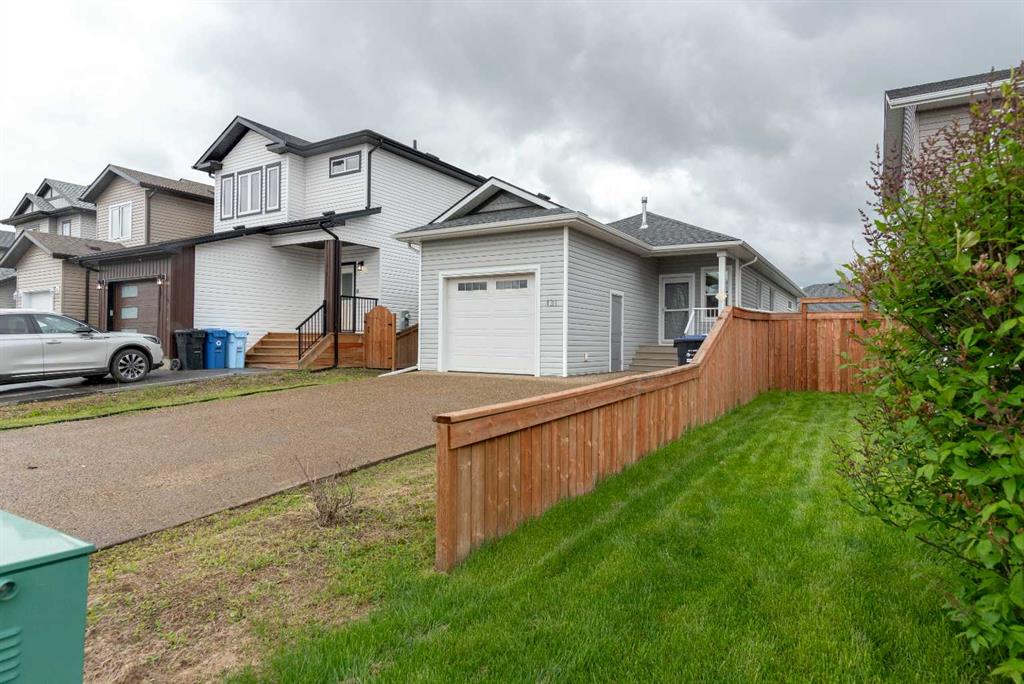 Picture of 131 Athabasca Crescent , Fort McMurray Real Estate Listing