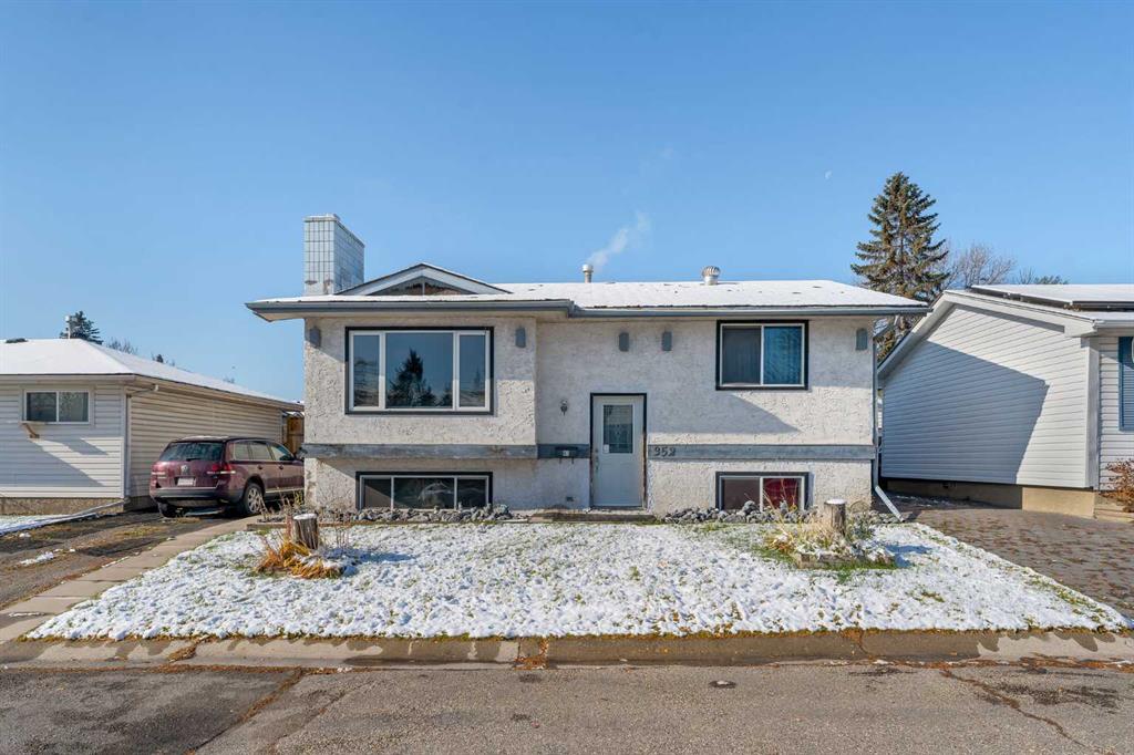 Picture of 352 Lysander Place SE, Calgary Real Estate Listing