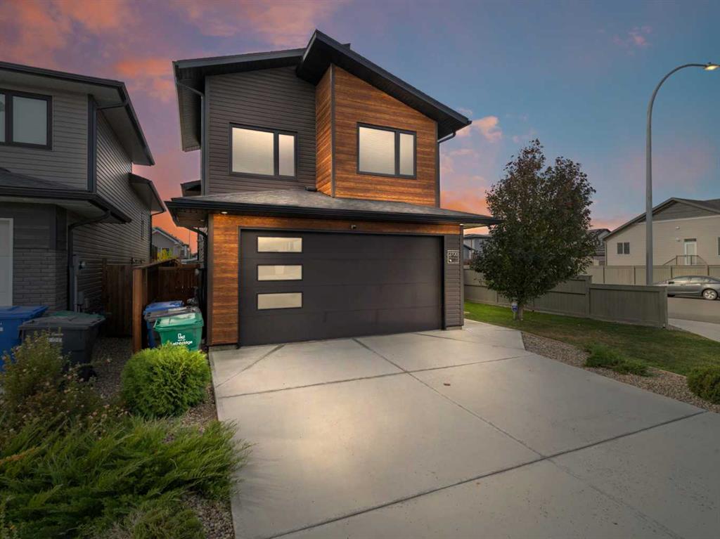 Picture of 2700 46 Street S, Lethbridge Real Estate Listing