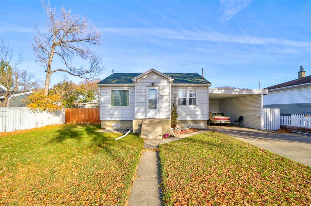 Picture of 1619 2nd Avenue N, Lethbridge Real Estate Listing