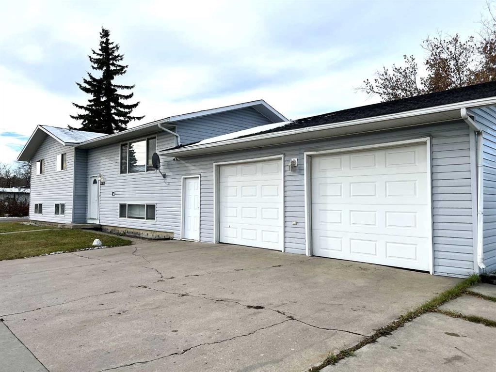 Picture of 8302 Patterson Drive , Grande Prairie Real Estate Listing