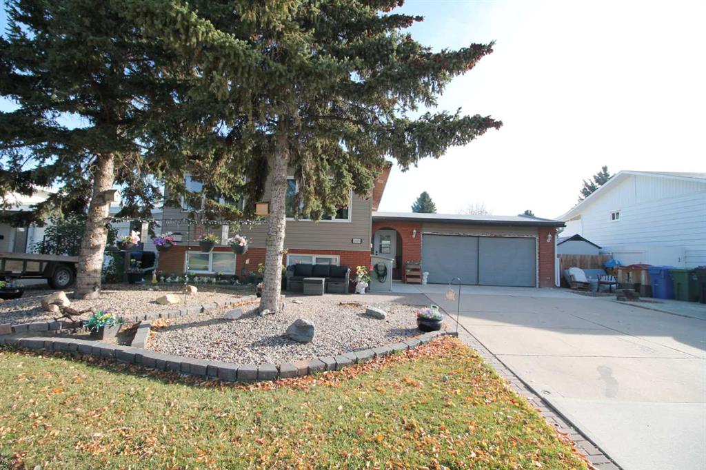 Picture of 2107 10 Street , Coaldale Real Estate Listing