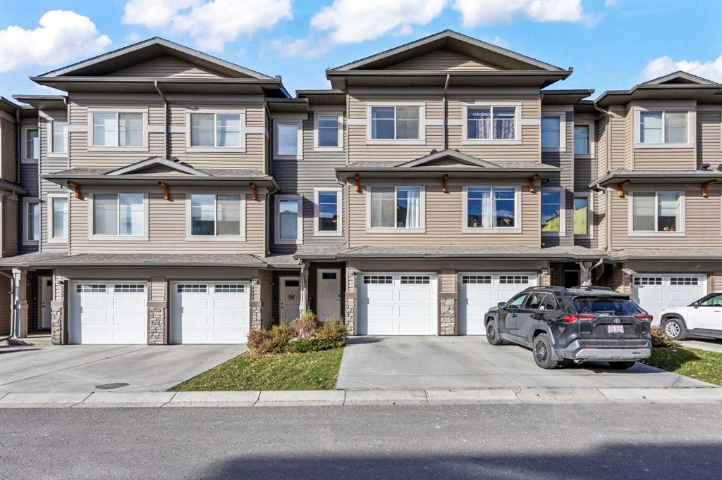 Picture of 528 Sage Hill Grove NW, Calgary Real Estate Listing