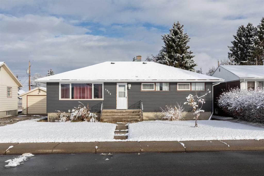 Picture of 4920 43 Street , Innisfail Real Estate Listing