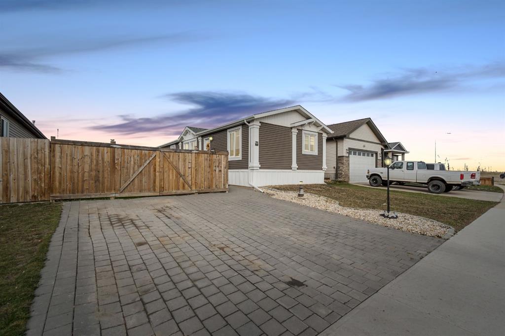 Picture of 785 Beacon Hill Drive , Fort McMurray Real Estate Listing