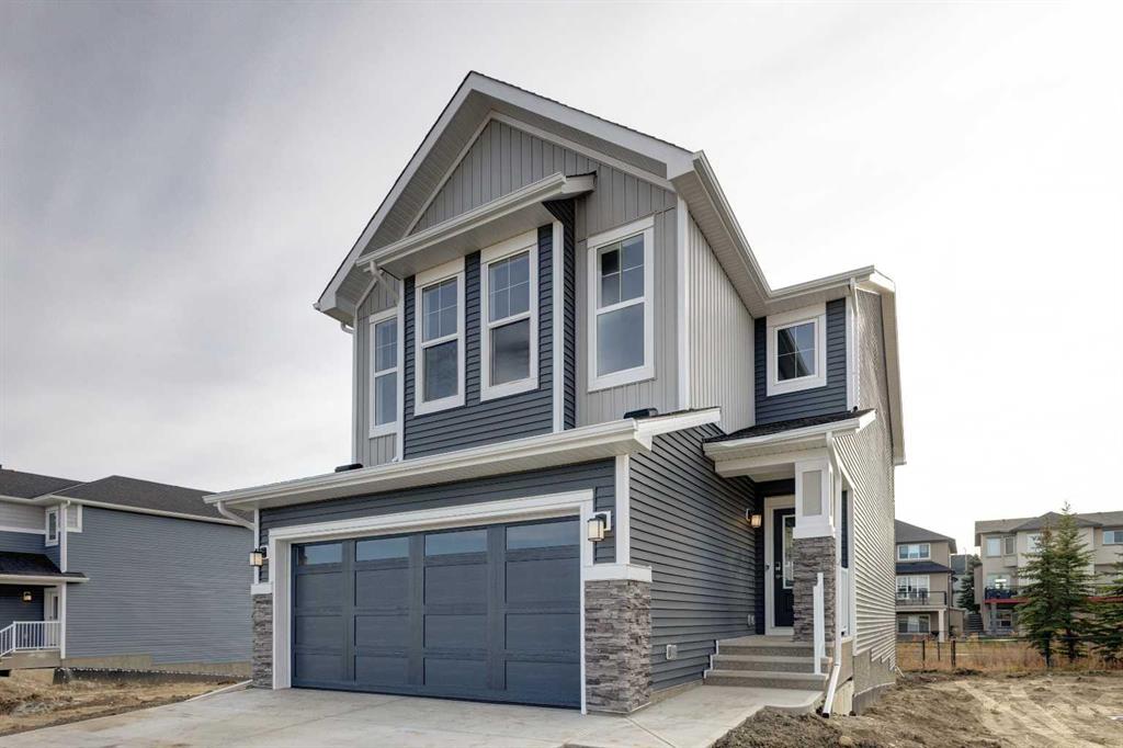 Picture of 243 Silver Spruce Grove SW, Calgary Real Estate Listing