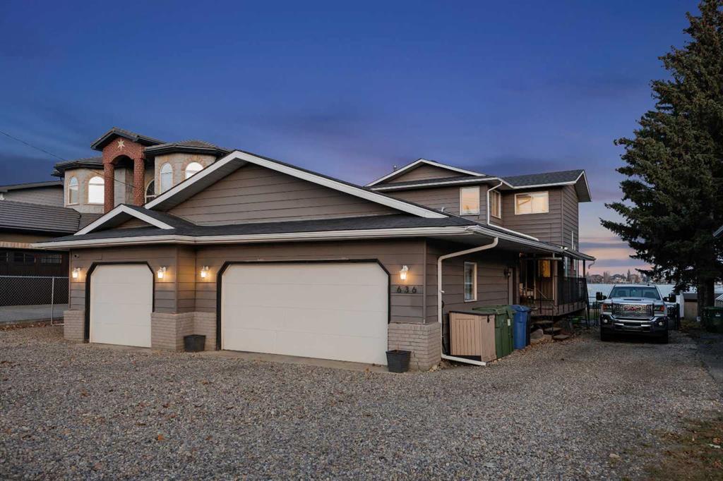 Picture of 636 West Chestermere Drive , Chestermere Real Estate Listing