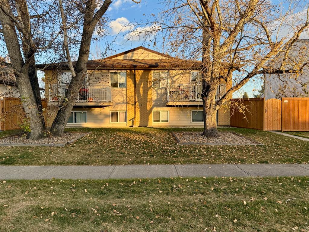 Picture of 1813 23 Street N, Lethbridge Real Estate Listing