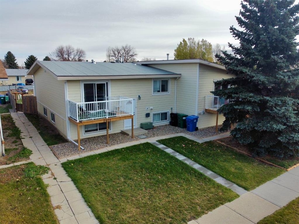 Picture of 2401 23 Street N, Lethbridge Real Estate Listing