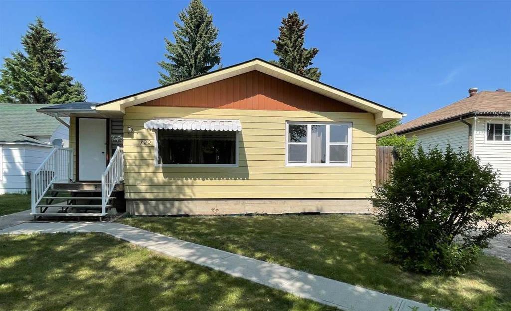 Picture of 722 5 Avenue , Wainwright Real Estate Listing