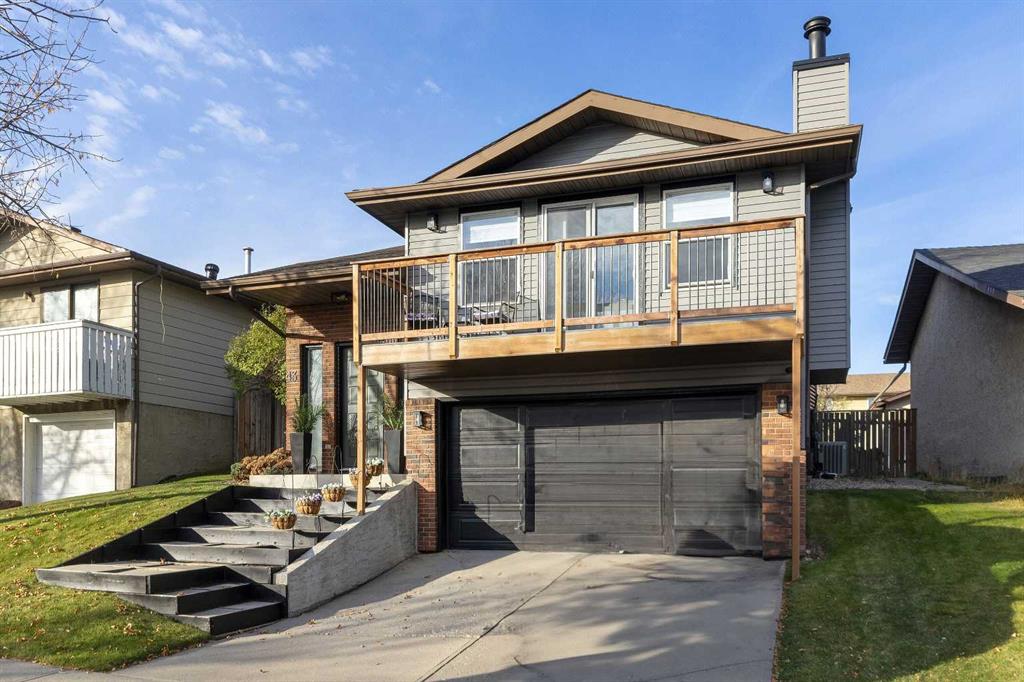 Picture of 43 Berkshire Road NW, Calgary Real Estate Listing