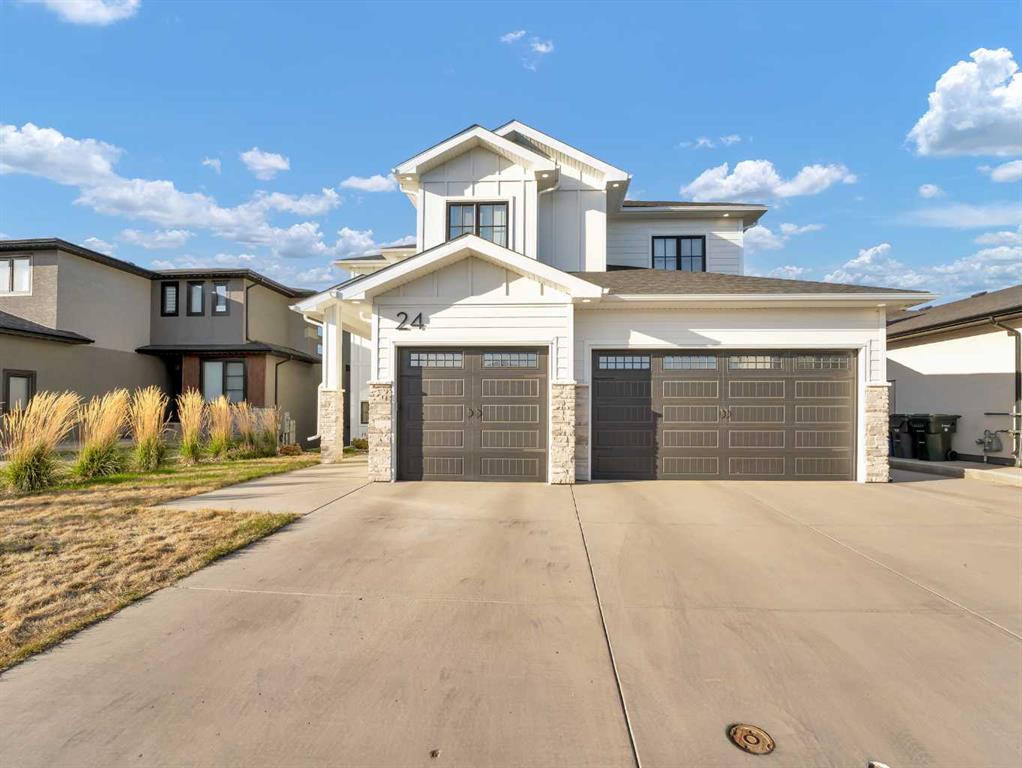 Picture of 24 Coulee Ridge Drive SW, Medicine Hat Real Estate Listing