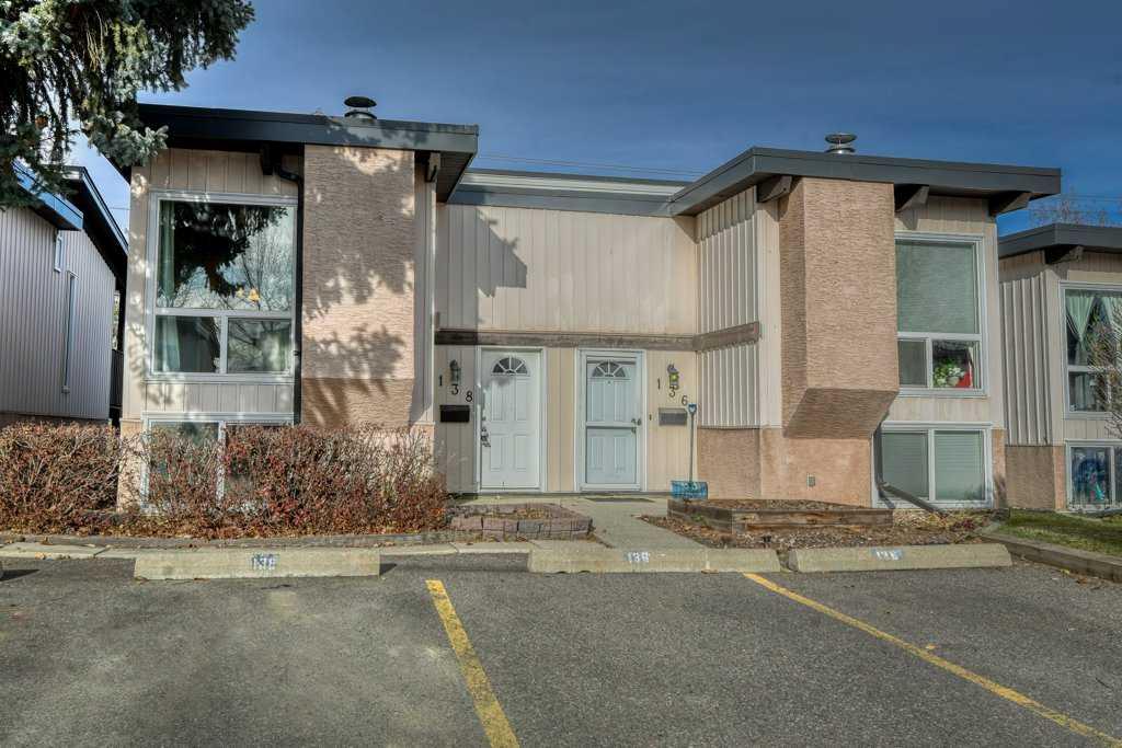 Picture of 138 Oaktree Lane SW, Calgary Real Estate Listing