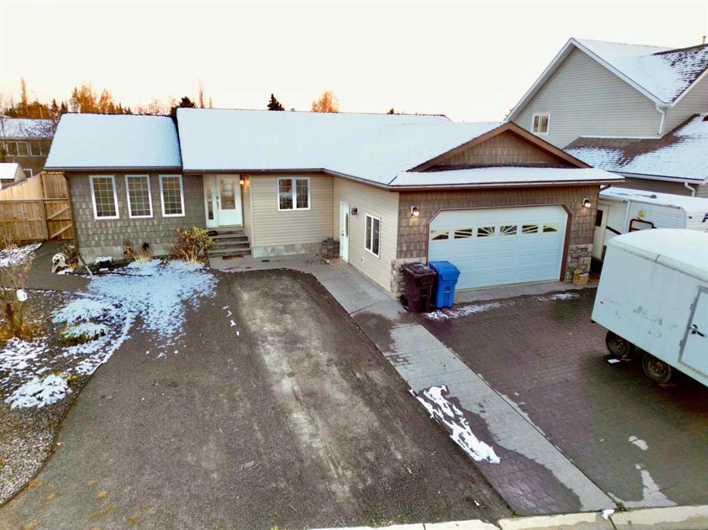 Picture of 5611 52 StreetClose , Eckville Real Estate Listing