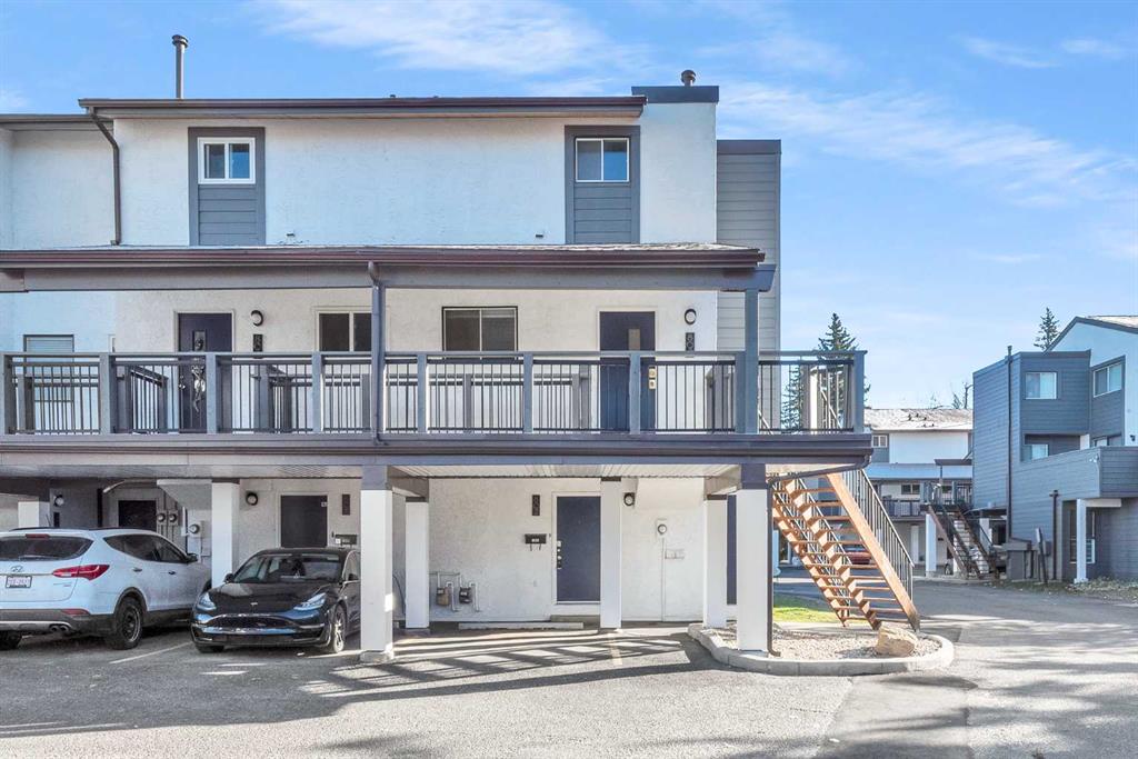 Picture of 802, 2520 Palliser Drive SW, Calgary Real Estate Listing