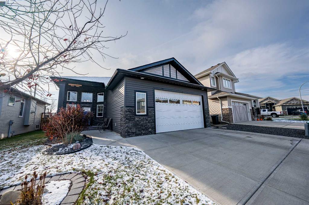 Picture of 520 Harrison Court , Crossfield Real Estate Listing