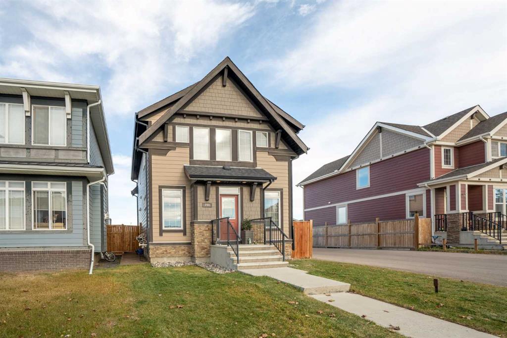 Picture of 248 Marquis Heights SE, Calgary Real Estate Listing