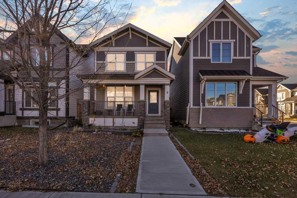 Picture of 9 Masters Street SE, Calgary Real Estate Listing