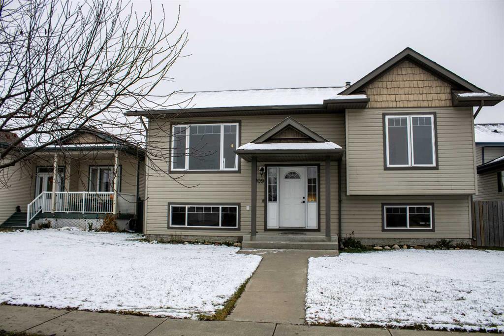 Picture of 4709 Westbrooke Road , Blackfalds Real Estate Listing