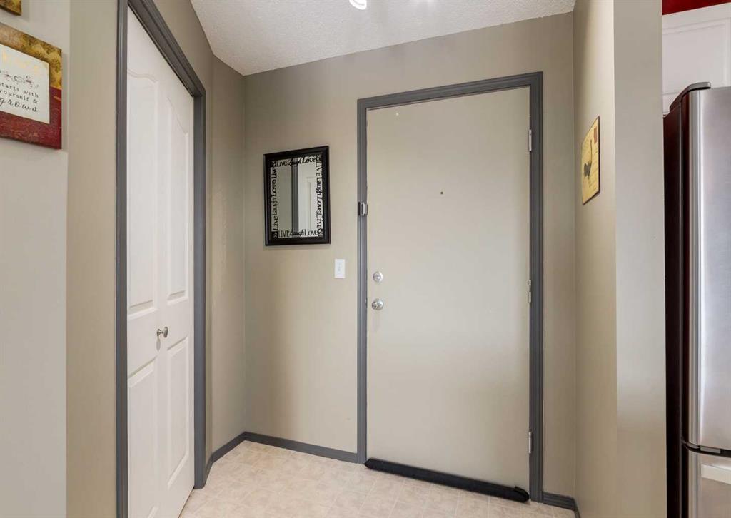 Picture of 410, 6000 Somervale Court SW, Calgary Real Estate Listing