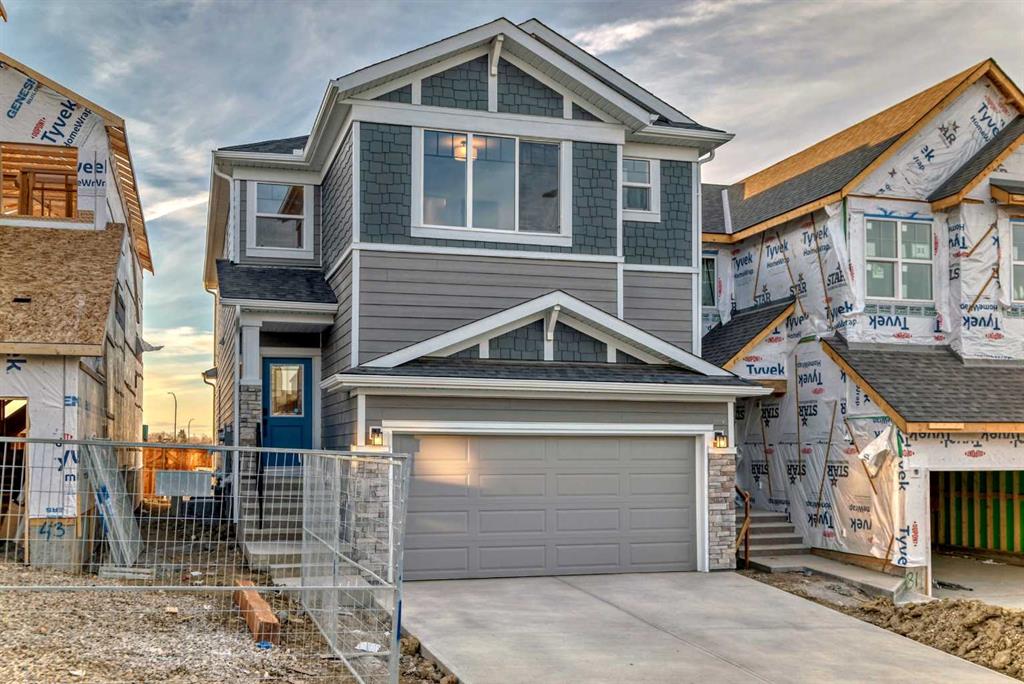 Picture of 35 Versant View SW, Calgary Real Estate Listing