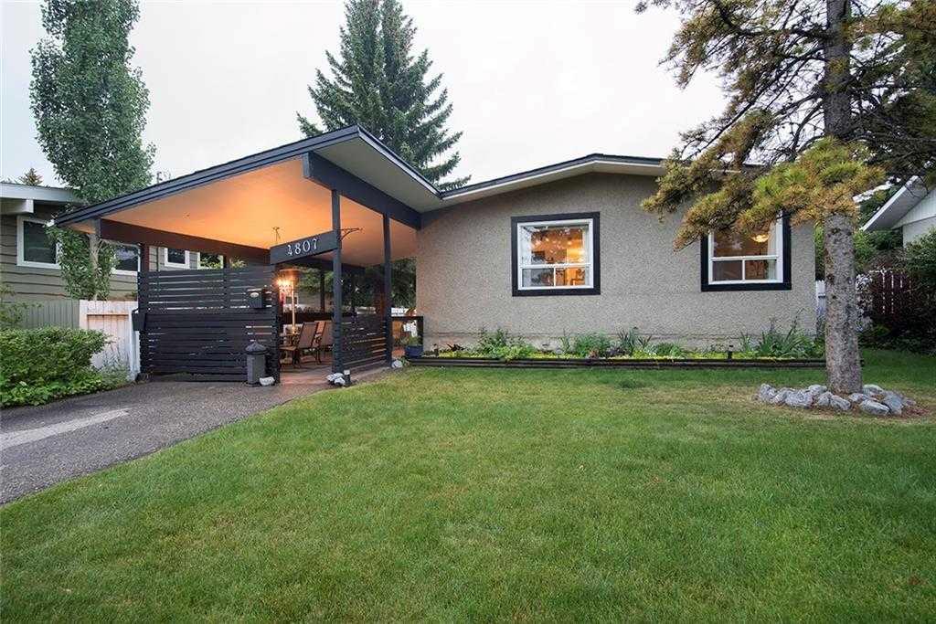 Picture of 4807 30 Avenue SW, Calgary Real Estate Listing