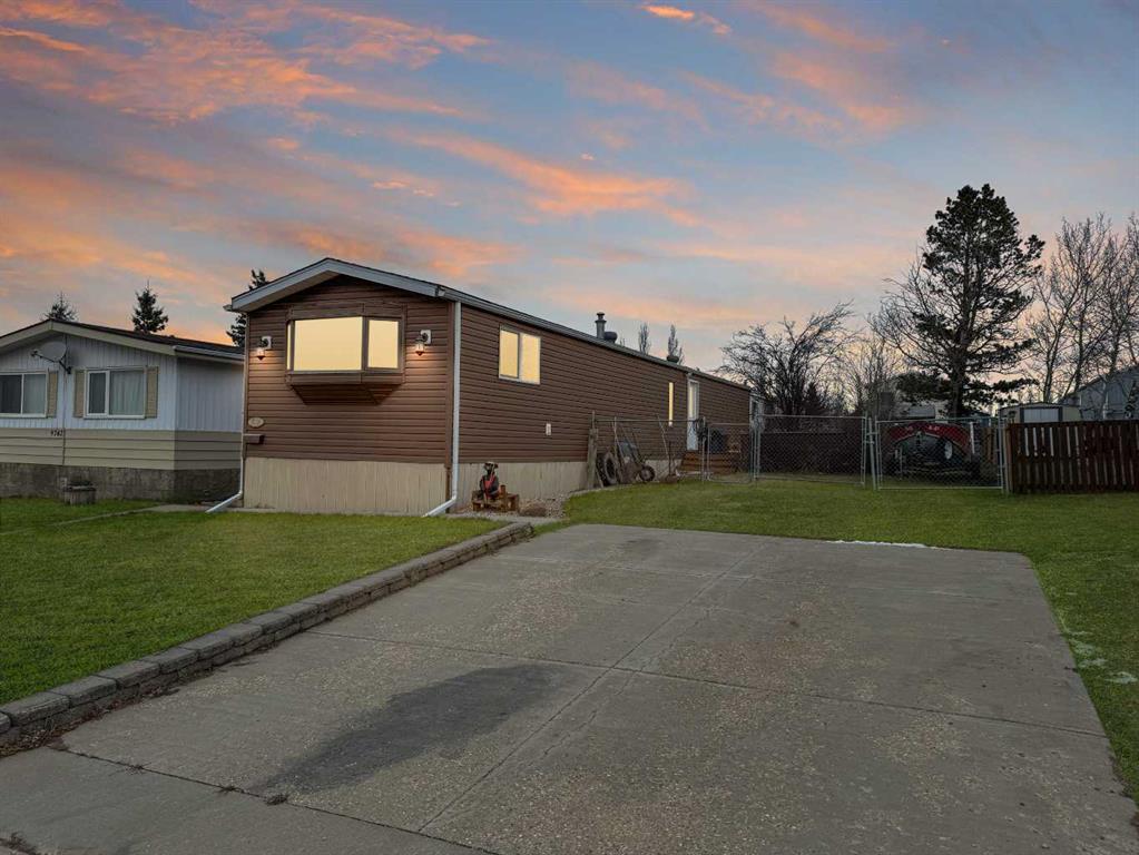 Picture of 9738 120 Avenue , Grande Prairie Real Estate Listing