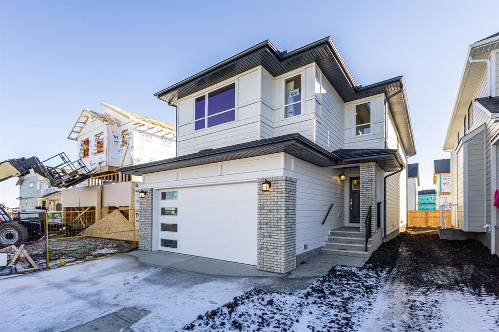 Picture of 53 Versant Point SW, Calgary Real Estate Listing