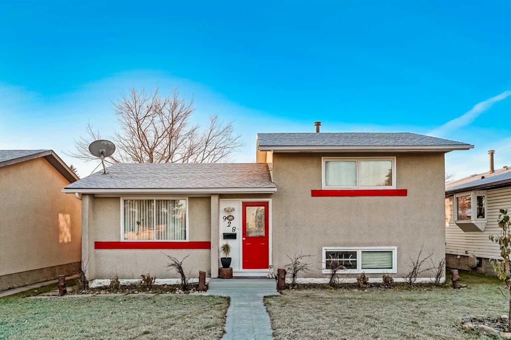 Picture of 928 Pinecliff Drive NE, Calgary Real Estate Listing