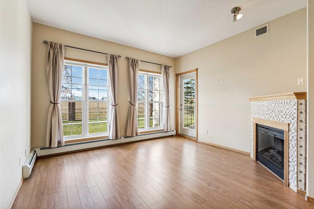 Picture of 1112, 151 Country Village Road NE, Calgary Real Estate Listing