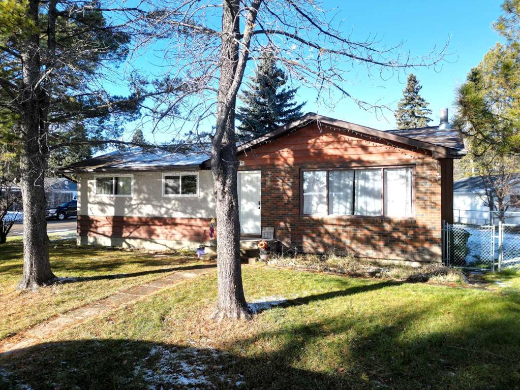 Picture of 4238 8 Avenue , Edson Real Estate Listing