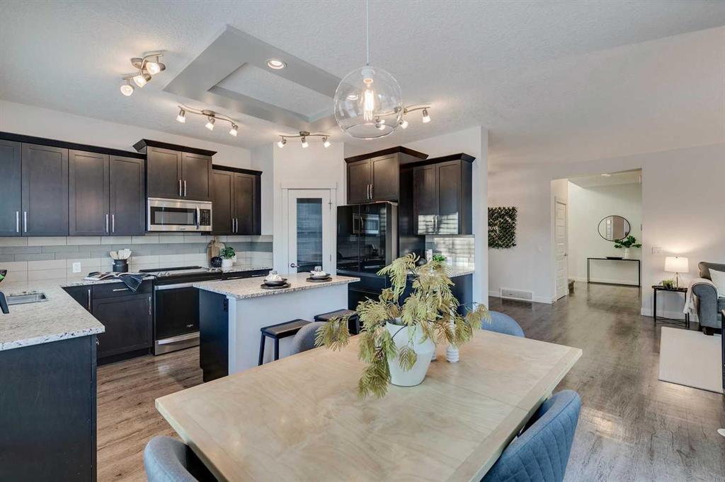 Picture of 169 Cranarch Common SE, Calgary Real Estate Listing