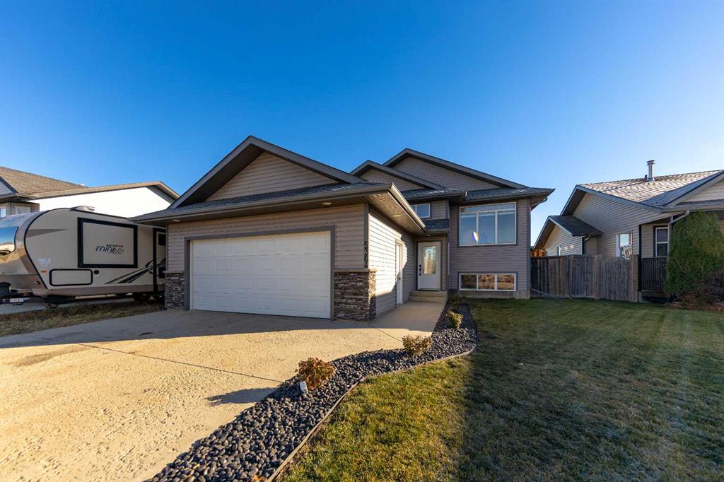 Picture of 5304 51 Street , Blackfoot Real Estate Listing