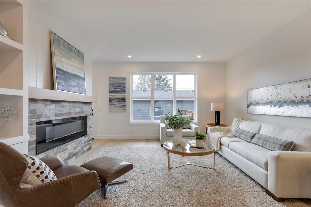 Picture of 4909 19 Avenue  NW, Calgary Real Estate Listing