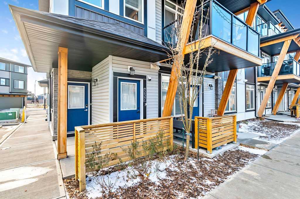 Picture of 237 Savanna Walk NE, Calgary Real Estate Listing