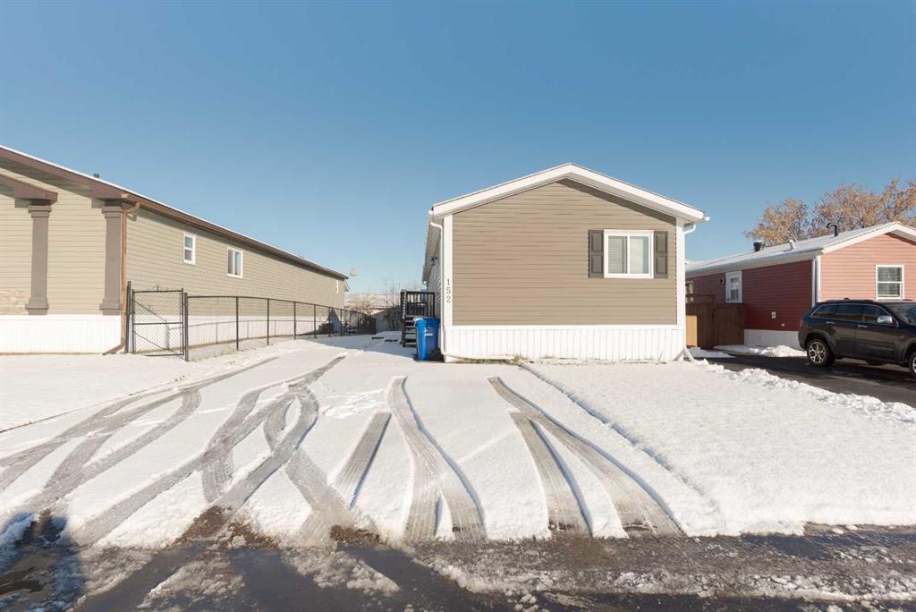 Picture of 152 Card Crescent , Fort McMurray Real Estate Listing