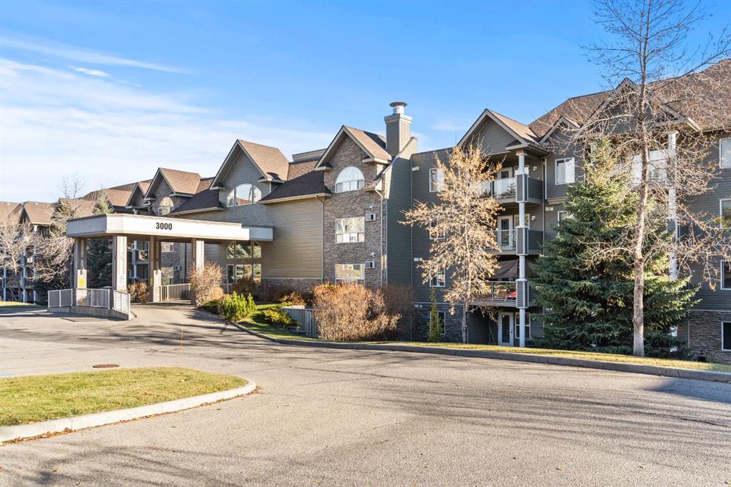 Picture of 3128, 3000 Millrise Point SW, Calgary Real Estate Listing